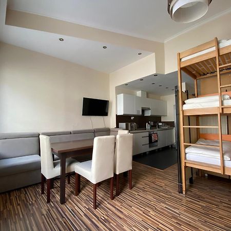 Event Hostel - אופולה מראה חיצוני תמונה