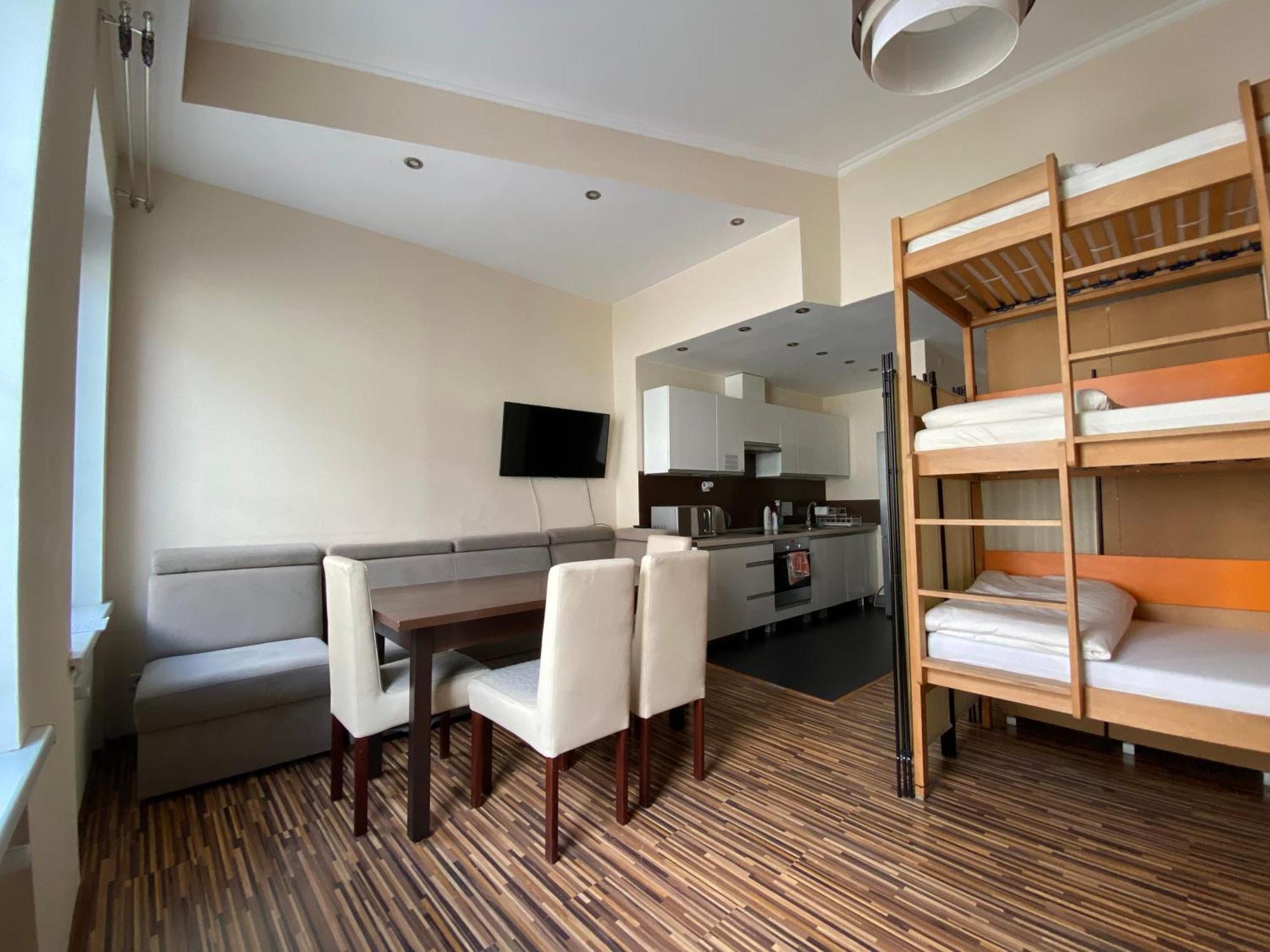 Event Hostel - אופולה מראה חיצוני תמונה
