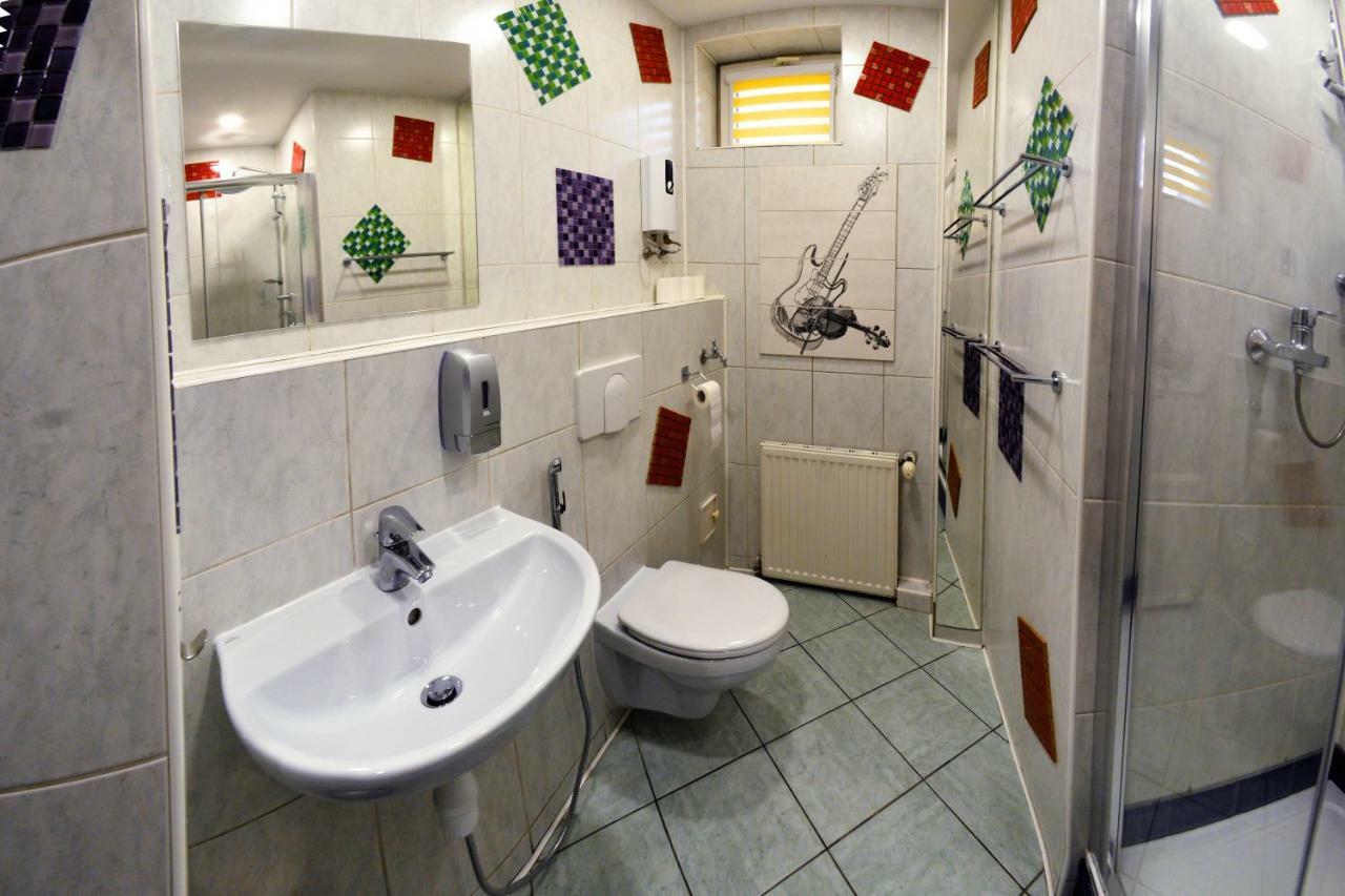 Event Hostel - אופולה מראה חיצוני תמונה